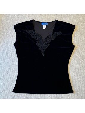 Vintage Y2K 90s Delias Black Velvet Cap Sleeve Top with V-Neck Lace Detailing